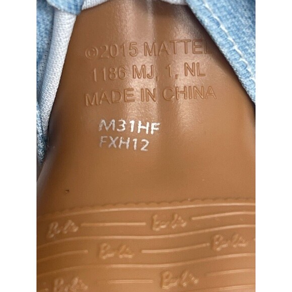 Barbie Doll FXH12 Loose 2018 Mattel Dark Complexion - Picture 12 of 13